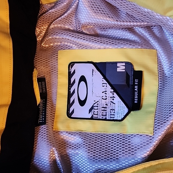 Oakley snowboard jacket - Picture 5 of 7